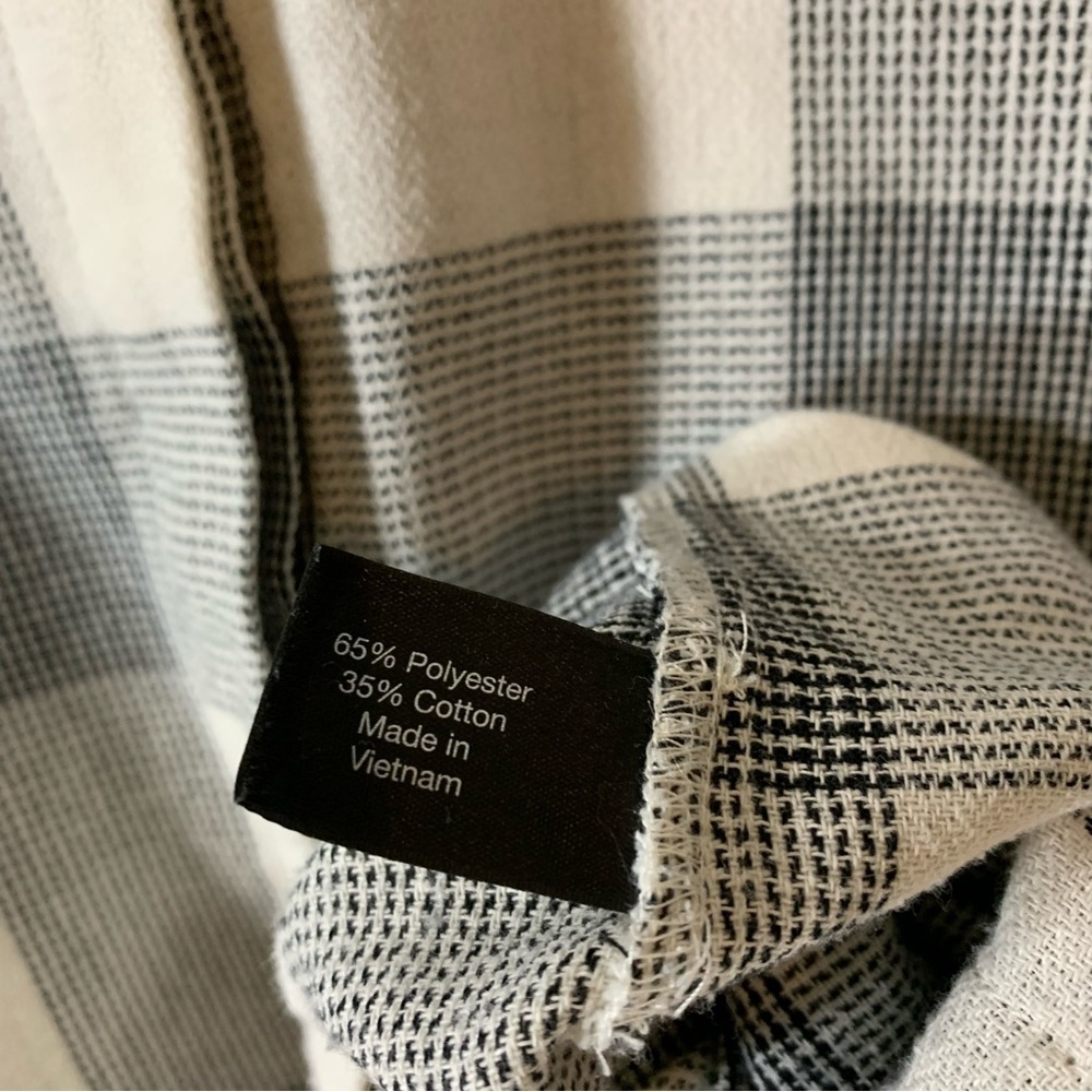 2/$35 Lane Bryant Plaid Bell Ruffle Sleeve Blouse Tunic - Picture 10 of 13